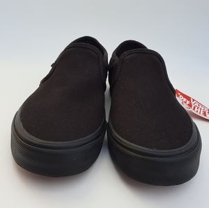 WOMEN'S VANS ASHER SLIP-ON SKATE SHOES